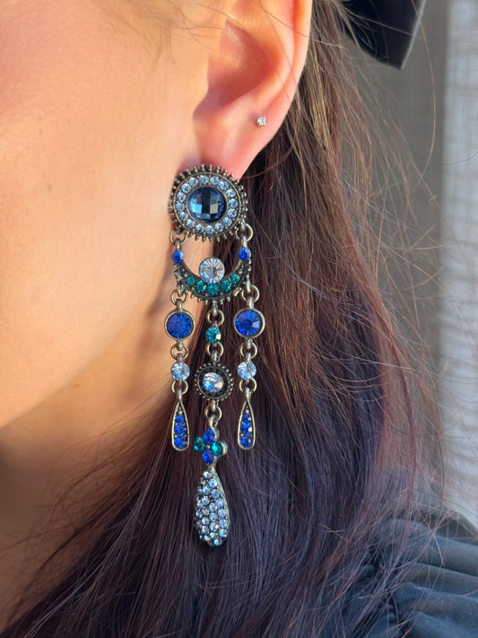 Blåa strass örhängen