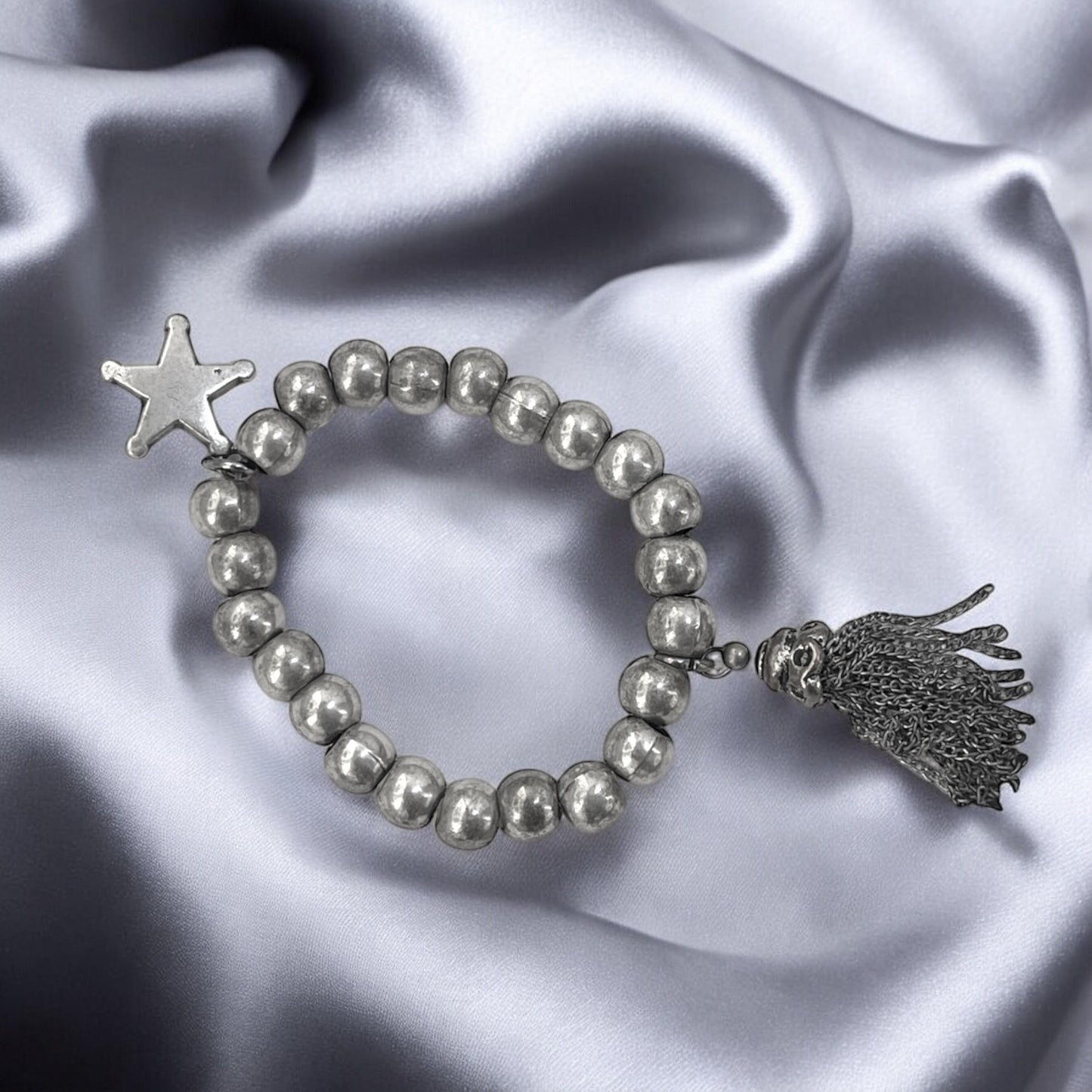 Armband med berlocker från Truly Madly