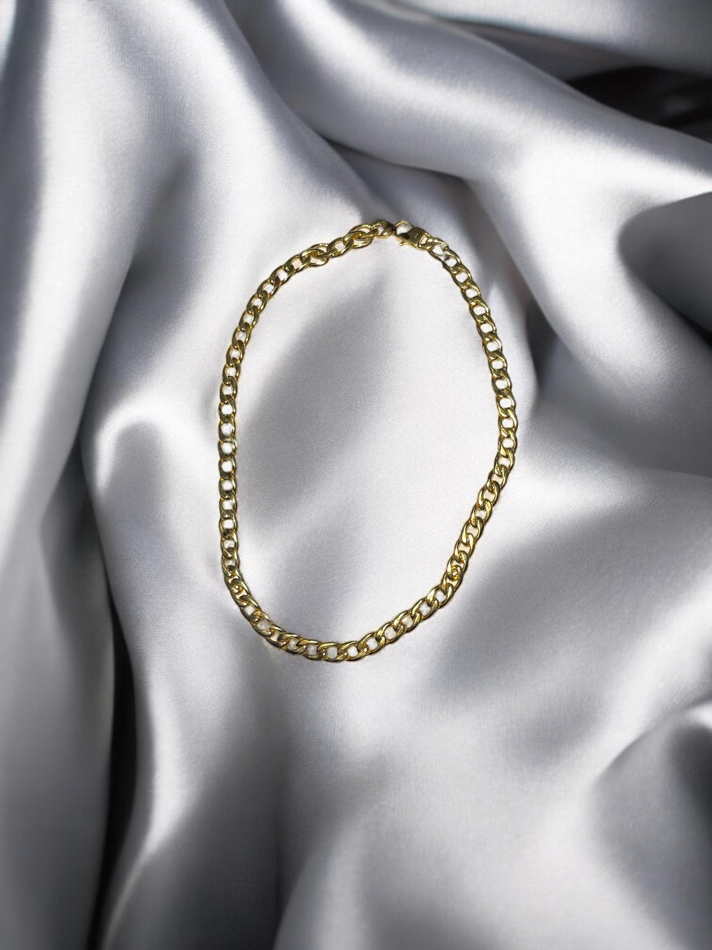 Halsband från syster P