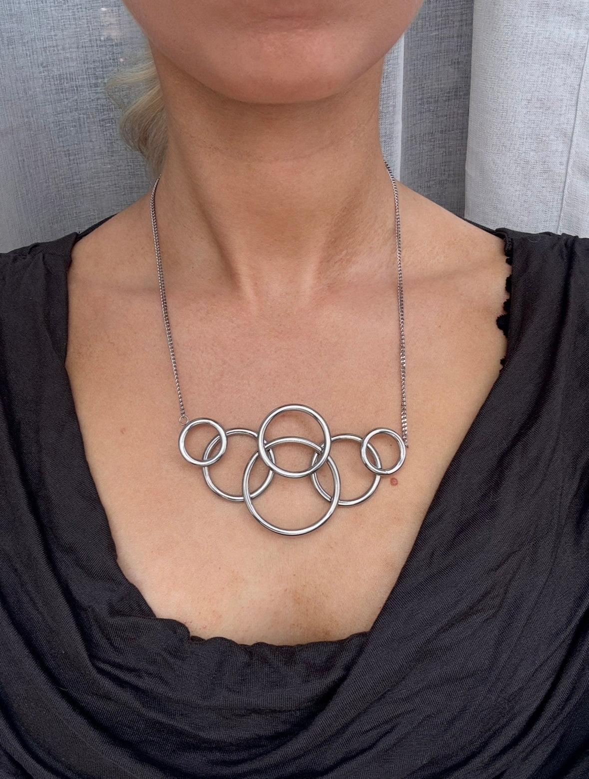 Halsband med ringar